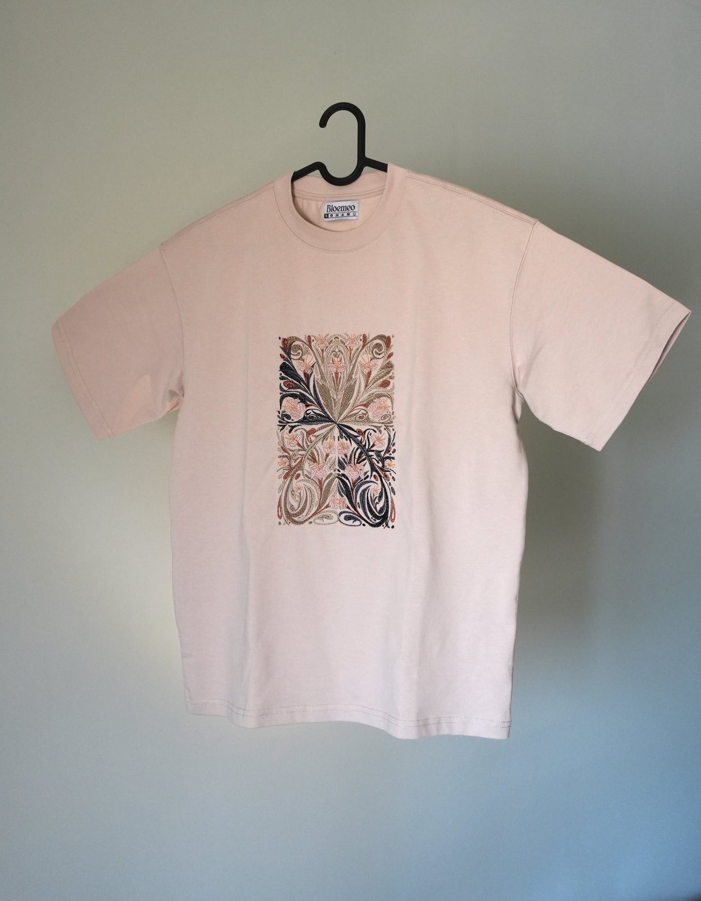 Art Nouveau — Oversized heavy T-shirt